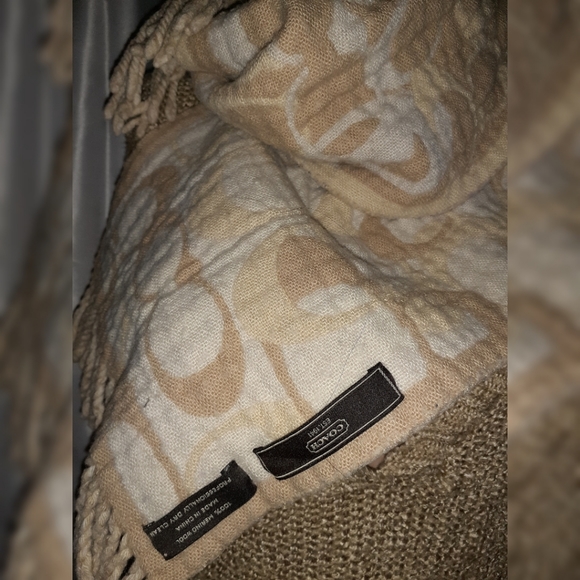 Coach Signature Reversible Muffler Scarf - Picture 5 of 8